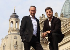 Mit Pauken und Trompeten