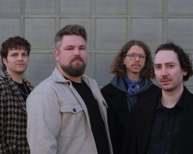 THE GARDENER & THE TREE (CH)